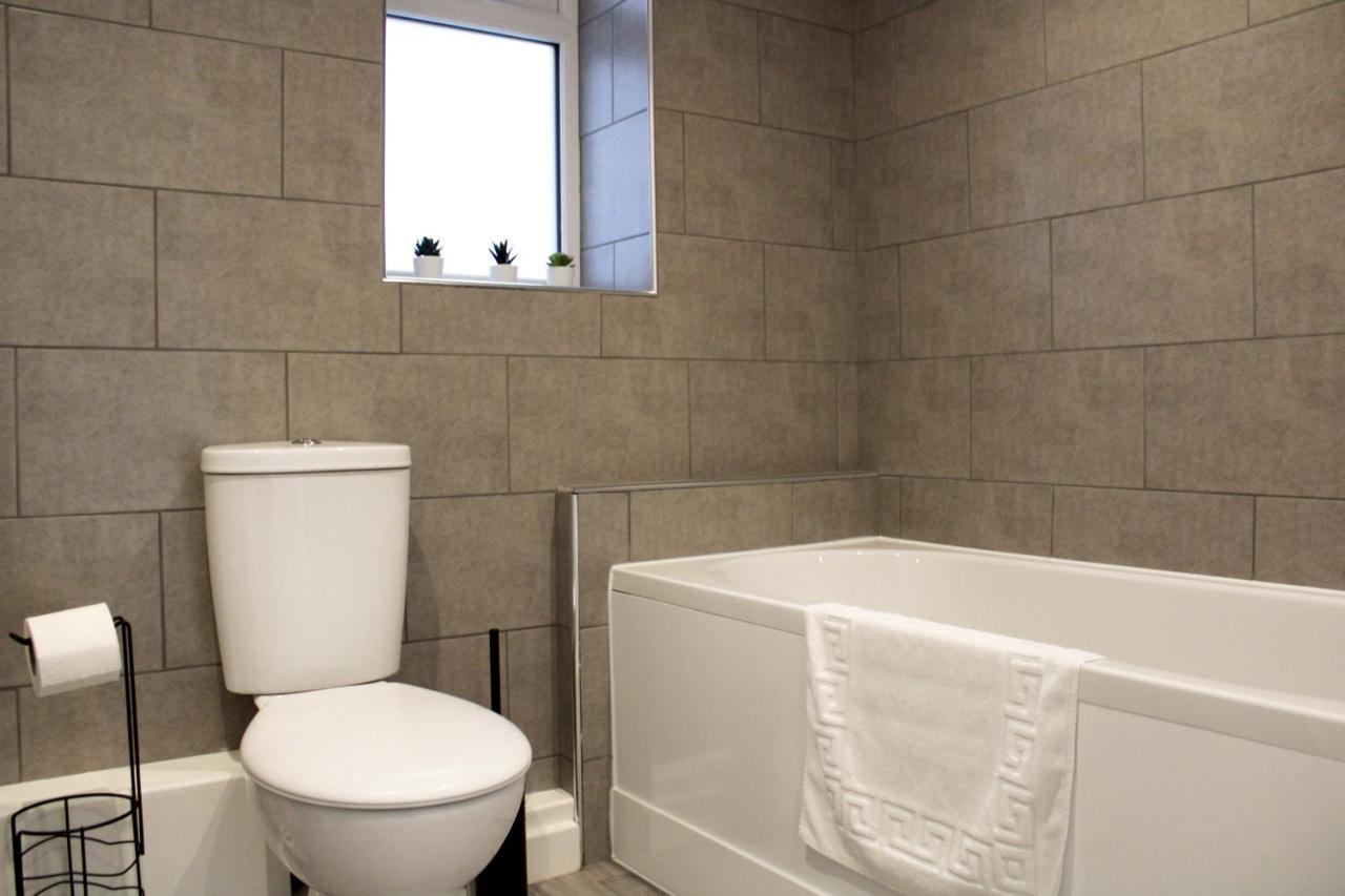 - Private Flat With Parking 09 Apartment Abingdon-on-Thames