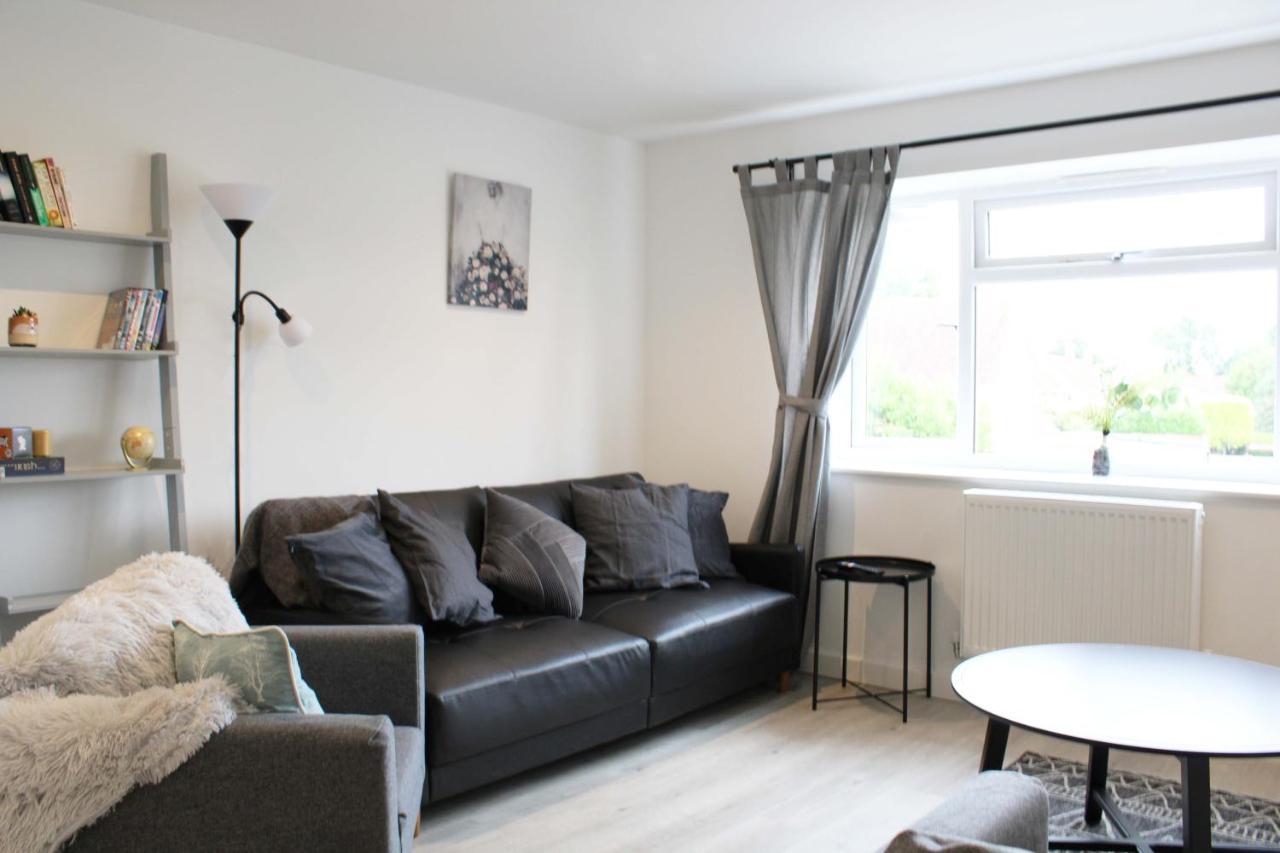 Apartment - Private Flat With Parking 09 Abingdon-on-Thames